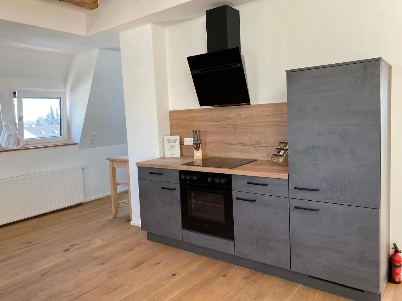 Moderne Maisonette Mit Terrasse Augsburg Apartman